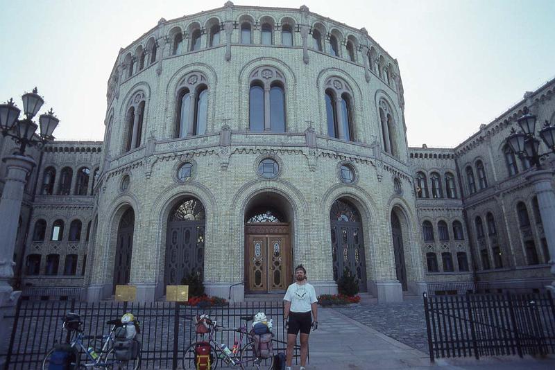 RWT 0355 366-19 Norway Stortinget.jpg